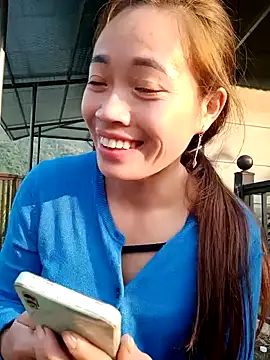 little-effy online show from 12-22-25, 09:09