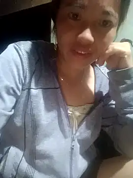 Snapshot of little-effy chatting on 07-24-26, 10:17 little-effy online show from 07-24-26, 10:17
