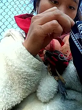 Snapshot of jikey- chatting on 01-12-26, 02:18 jikey- online show from 01-12-26, 02:18