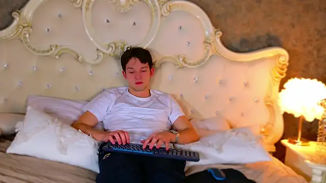 JamesRaww online show from 01-13-26, 03:38