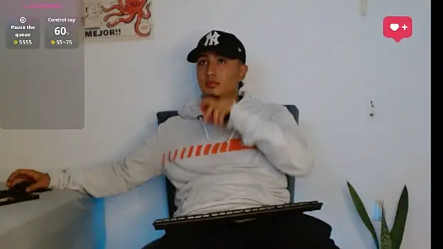 kyro estrada online show from 03-11-26, 01:54