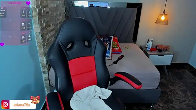 Snapshot of BRIANA_Z chatting on 12-23-25, 03:50 BRIANA Z online show from 12-23-25, 03:50