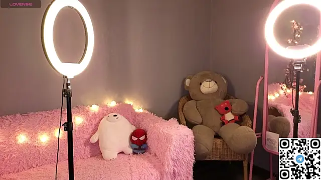 EmmaPratt online show from 01-11-26, 01:01