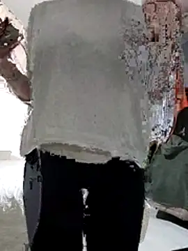 Snapshot of NovaMia chatting on 02-15-26, 08:13 NovaMia online show from 02-15-26, 08:13