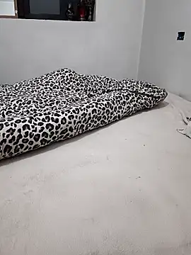 tenifer online show from 12-18-25, 05:17