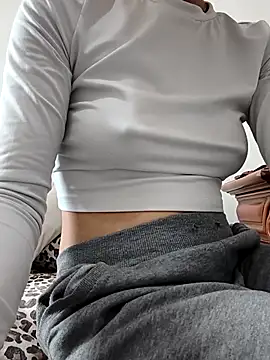 tenifer online show from 12-20-25, 11:46