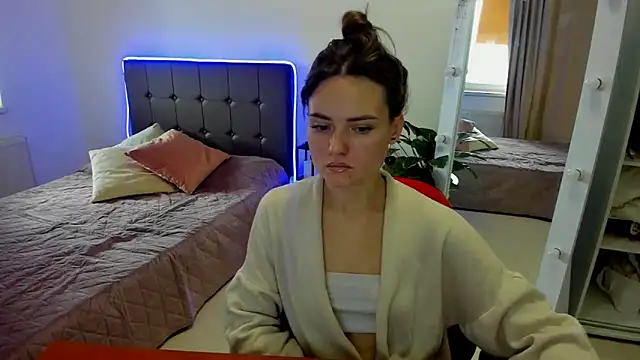 Snapshot of Jessy_lil chatting on 01-11-26, 08:32 Jessy lil online show from 01-11-26, 08:32