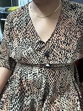 Snapshot of butterflyslay chatting on 03-31-26, 03:03 butterflyslay online show from 03-31-26, 03:03