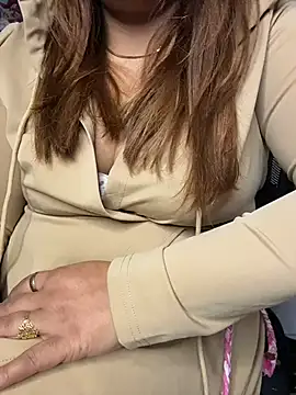 butterflyslay online show from 02-24-26, 05:52