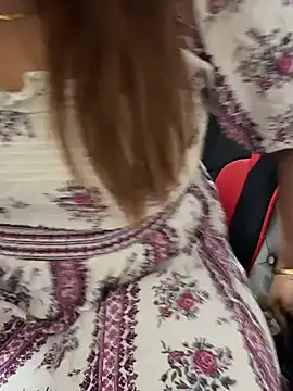 Snapshot of butterflyslay chatting on 03-29-26, 07:43 butterflyslay online show from 03-29-26, 07:43