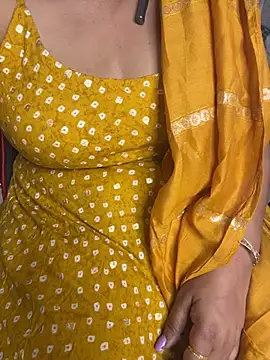 Snapshot of butterflyslay chatting on 03-12-26, 04:07 butterflyslay online show from 03-12-26, 04:07