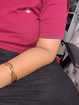 Snapshot of butterflyslay chatting on 03-24-26, 02:00 butterflyslay online show from 03-24-26, 02:00