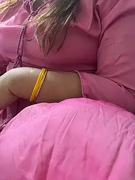 Snapshot of butterflyslay chatting on 04-01-26, 05:31 butterflyslay online show from 04-01-26, 05:31