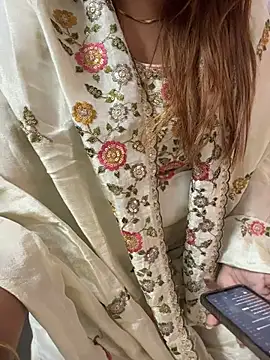 Snapshot of butterflyslay chatting on 04-08-26, 04:03 butterflyslay online show from 04-08-26, 04:03