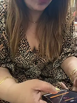 Snapshot of butterflyslay chatting on 04-09-26, 06:25 butterflyslay online show from 04-09-26, 06:25