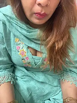 Snapshot of butterflyslay chatting on 04-09-26, 05:53 butterflyslay online show from 04-09-26, 05:53