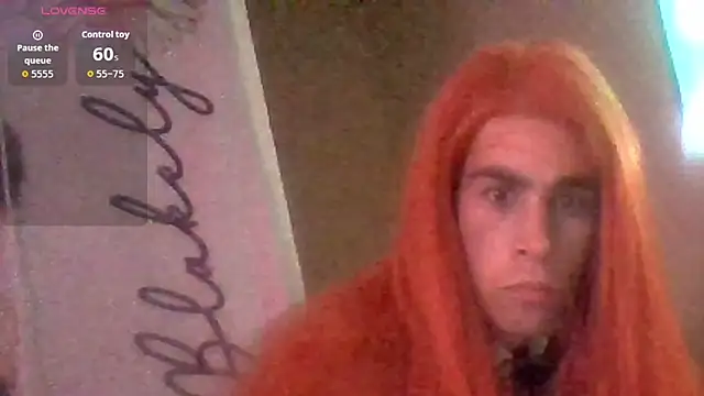 DanielleRavyyn online show from 05-05-26, 07:00