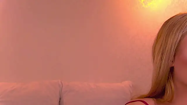 Snapshot of LexiMoss chatting on 07-05-26, 03:52 LexiMoss online show from 07-05-26, 03:52
