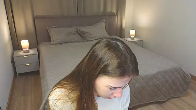 Snapshot of LouieRemeder chatting on 01-08-26, 04:07 LouieRemeder online show from 01-08-26, 04:07