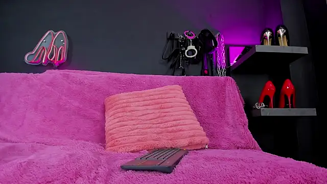 Snapshot of AquaRivers chatting on 01-09-26, 10:55 AquaRivers online show from 01-09-26, 10:55