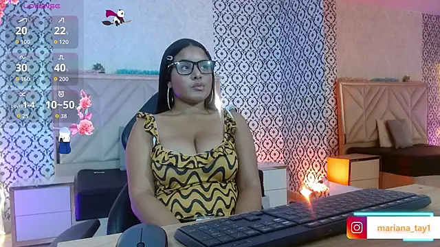 Auurora tay online show from 12-18-25, 11:58