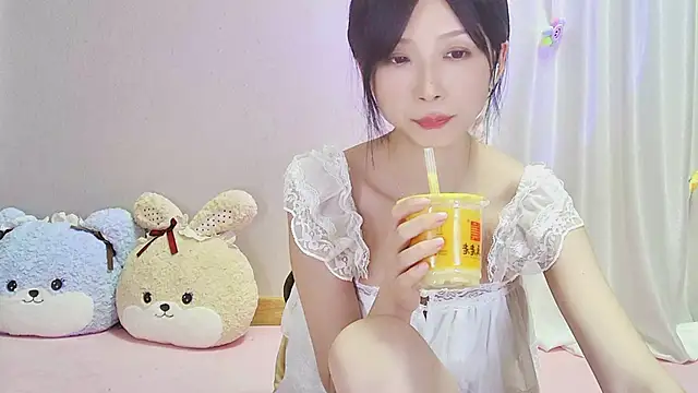 Snapshot of Gxhmelx-xiaoxiao chatting on 06-15-26, 02:50 Gxhmelx-xiaoxiao online show from 06-15-26, 02:50