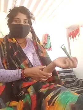 Aaisha 01 online show from 04-18-26, 07:33