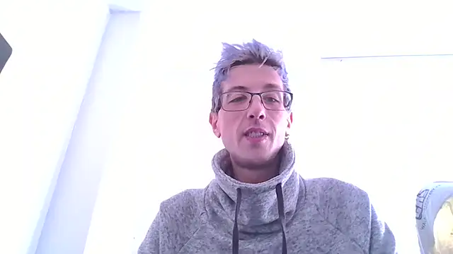 AskAveryAnything online show from 12-20-25, 08:22