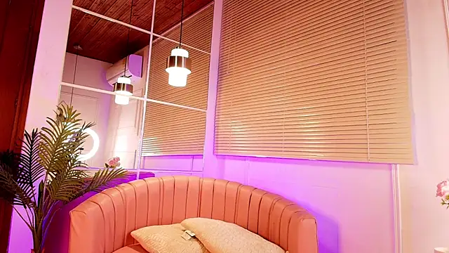 emily burton18 online show from 02-10-26, 11:42