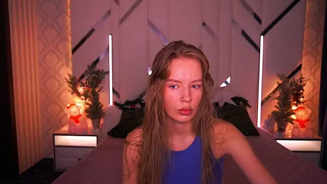 Snapshot of MollyyMayy chatting on 01-08-26, 09:48 MollyyMayy online show from 01-08-26, 09:48