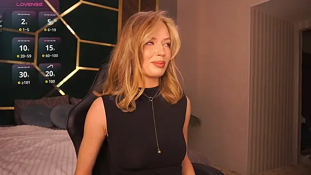 MollyyMayy online show from 04-12-26, 05:27