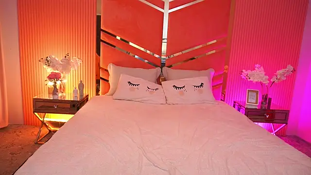 Snapshot of MollyyMayy chatting on 01-09-26, 10:33 MollyyMayy online show from 01-09-26, 10:33