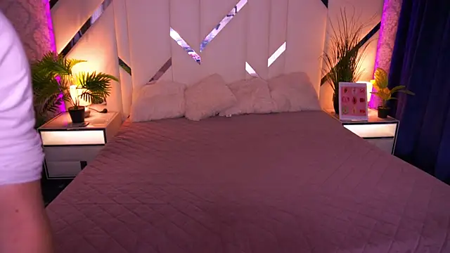 Snapshot of MollyyMayy chatting on 01-13-26, 09:57 MollyyMayy online show from 01-13-26, 09:57