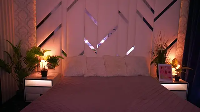 Snapshot of MollyyMayy chatting on 01-12-26, 09:16 MollyyMayy online show from 01-12-26, 09:16