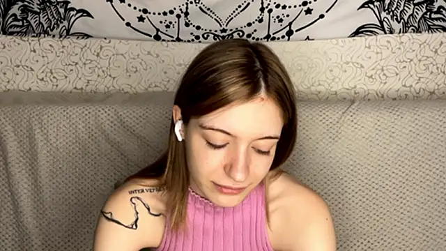 Shining Robi online show from 01-17-26, 01:15