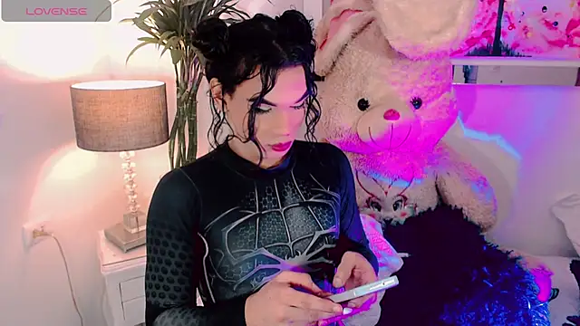 agathaferrer3 online show from 12-18-25, 11:36