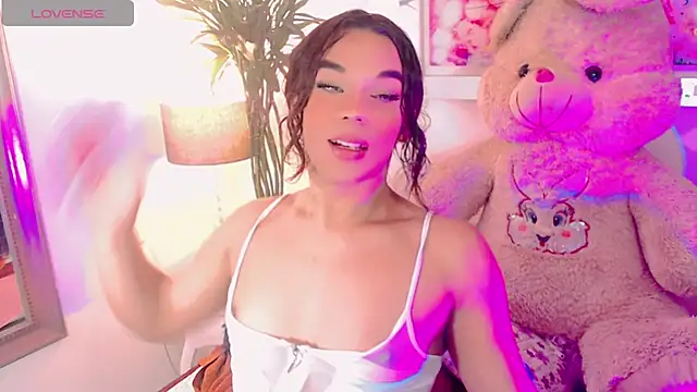 agathaferrer3 online show from 01-08-26, 11:49