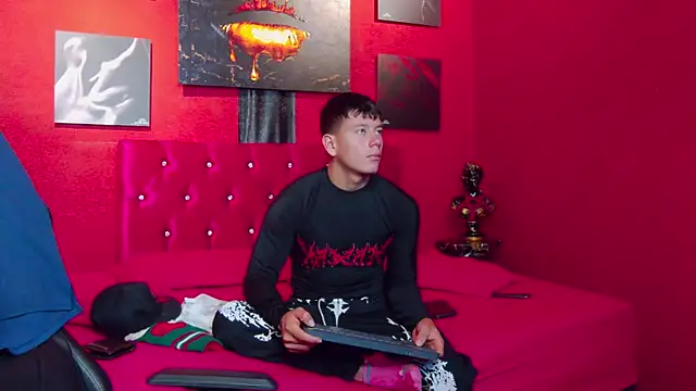 Snapshot of MagnusKnight_ chatting on 01-12-26, 12:45 MagnusKnight online show from 01-12-26, 12:45