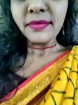 Snapshot of Sweet_Couple_01 chatting on 12-23-25, 07:51 Sweet Couple 01 online show from 12-23-25, 07:51