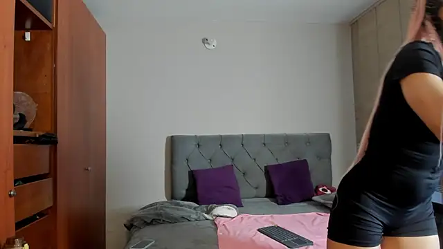 nilastorm online show from 01-15-26, 10:57