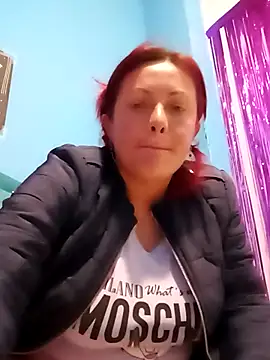 Snapshot of Annelis1 chatting on 01-06-26, 04:27 Annelis1 online show from 01-06-26, 04:27