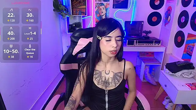 Bunny lexie online show from 12-18-25, 12:09