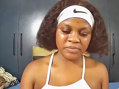 MilkyBoobs7 online show from 12-22-25, 08:09