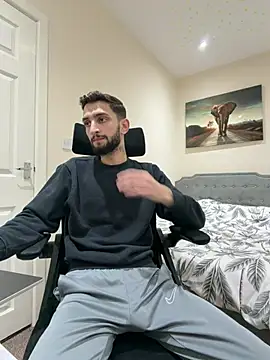 Juliann69Ramiro online show from 01-13-26, 11:03