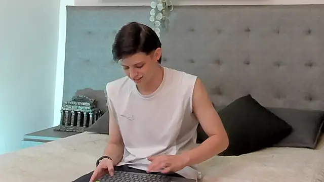 sebastamayo  online show from 02-07-26, 04:09