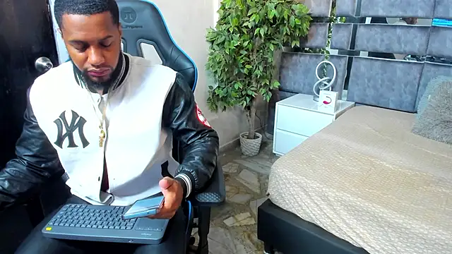 Snapshot of jay_jhonson01 chatting on 03-03-26, 03:24 jay jhonson01 online show from 03-03-26, 03:24