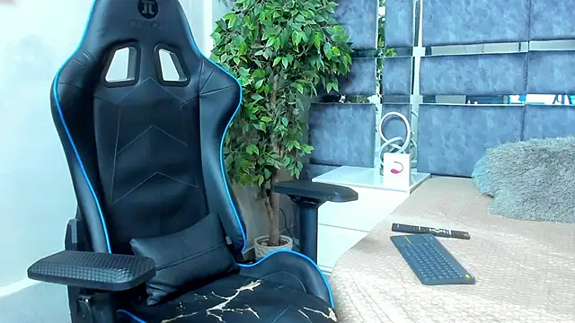 Snapshot of jay_jhonson01 chatting on 03-02-26, 01:28 jay jhonson01 online show from 03-02-26, 01:28