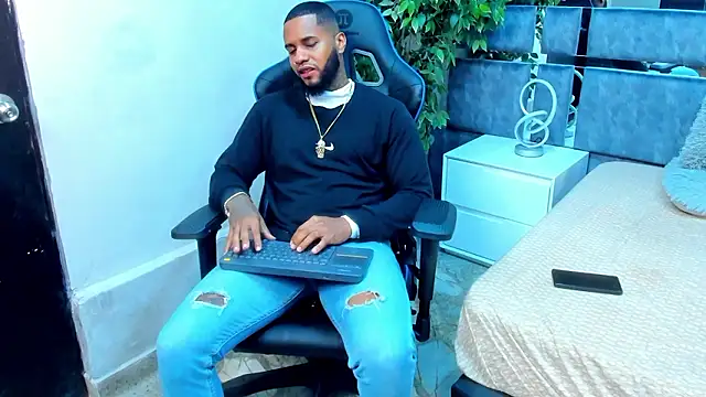 Snapshot of jay_jhonson01 chatting on 02-20-26, 04:09 jay jhonson01 online show from 02-20-26, 04:09