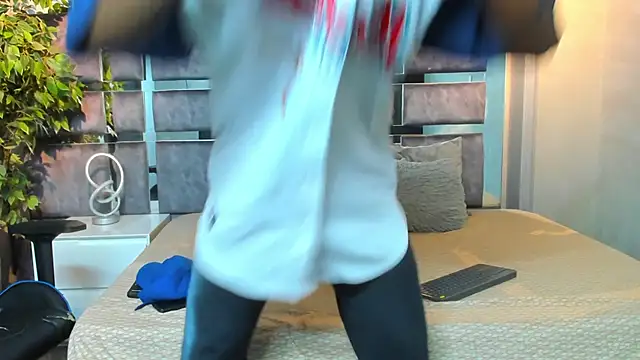 Snapshot of jay_jhonson01 chatting on 02-03-26, 03:59 jay jhonson01 online show from 02-03-26, 03:59