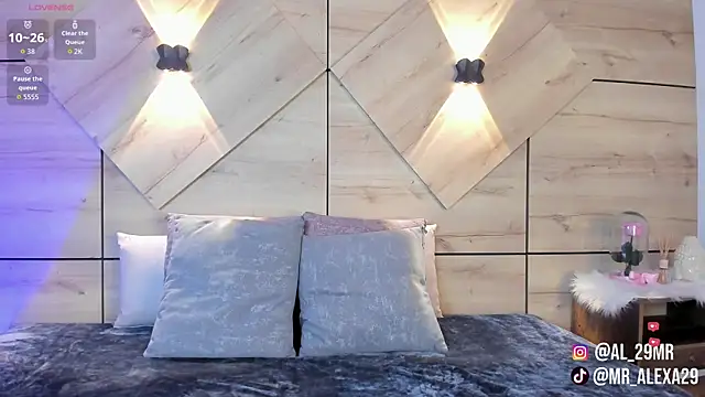 Snapshot of sussan_fox_ chatting on 02-17-26, 07:33 sussan fox online show from 02-17-26, 07:33